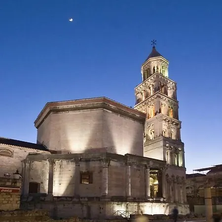 Tatjana Near * Split